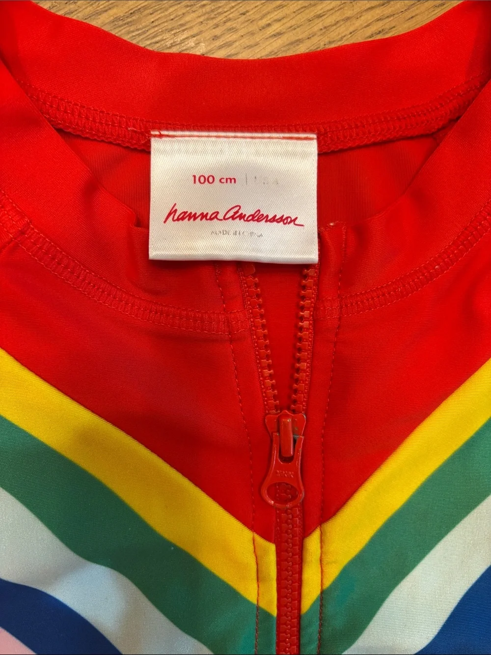 Hanna Andersson Red Long-Sleeve Rashguard with Rainbow Stripes